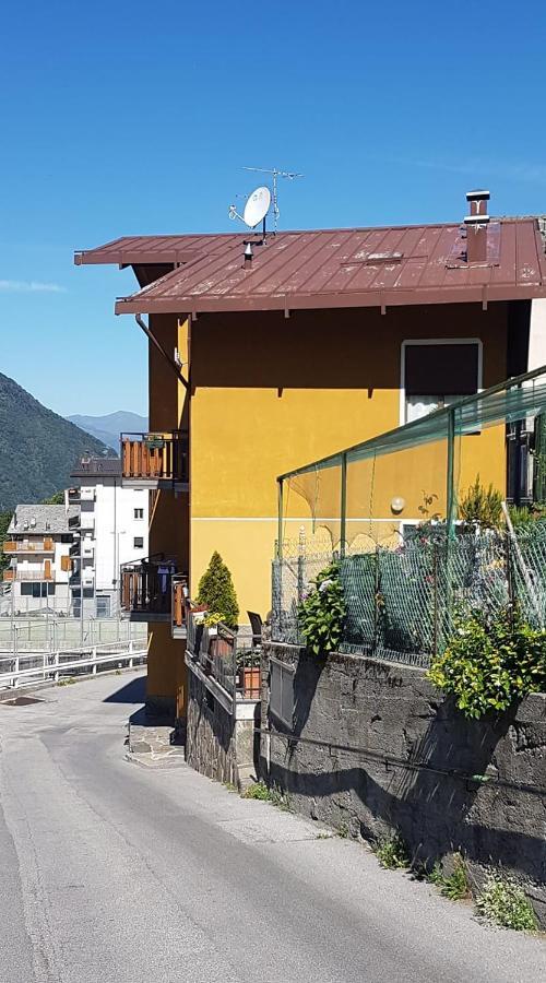 Bed and Breakfast Cedarwood Premana Exterior foto